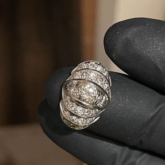 LADYS RING - Picture 2 of 9